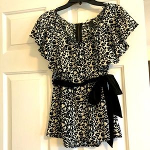 Leopard print ruffle top with bow